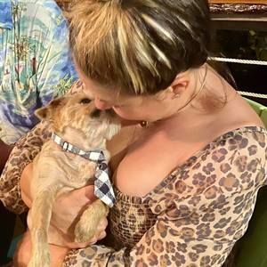 Meet your Posher, April